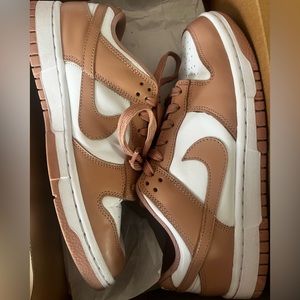 Nike Dunk Low Rose Whispers